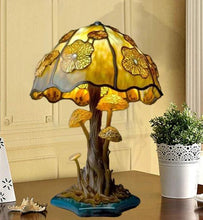 Lade das Bild in den Galerie-Viewer, Luminox™ Pilz-Lampe aus gebeiztem Harz
