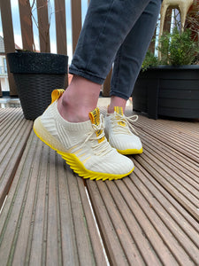 Mesh-Sneaker "Saranna" - ultraleicht, atmungsaktiv, Barfuss-kompatibel beige / gelb 2