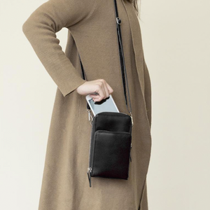 Designer Handy-Handtasche aus Leder mit dreifachem Verschluss und Kartenfächer I Handy Umhängetasche_schwarz