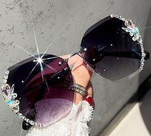 Lade das Bild in den Galerie-Viewer, Luxus-Sonnenbrille | Strahl Eleganz aus mit dieser Sonnenbrille!
