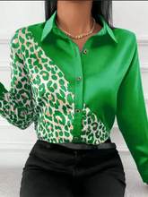 Lade das Bild in den Galerie-Viewer, Beska Leopard Bluse | Elegantes Damenhemd mit Leopardenmuster in Satinoptik
