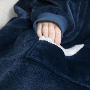 DER KUSCHELHOODIE - Warme Kapuzendecke als Pullover in Übergröße